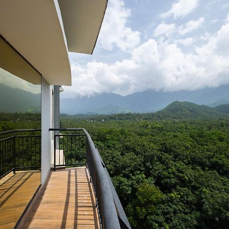 Fezinn Hotel - Best Wayanad Hotel In 2024 Kozhikode Luaran gambar