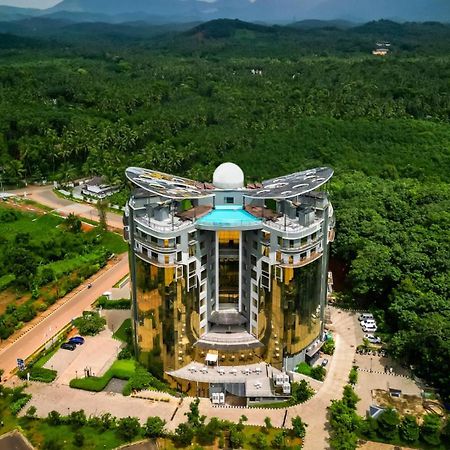 Fezinn Hotel - Best Wayanad Hotel In 2024 Kozhikode Luaran gambar