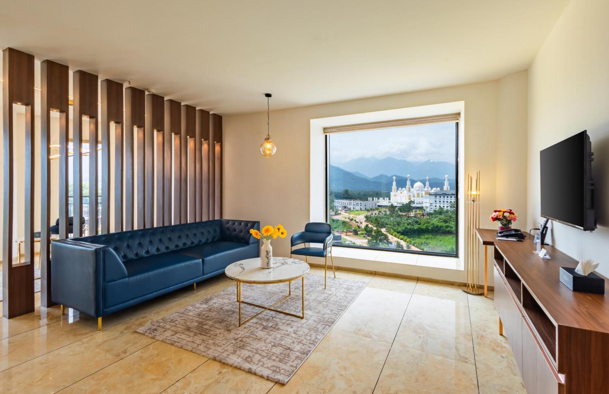 Fezinn Hotel - Best Wayanad Hotel In 2024 Kozhikode Luaran gambar
