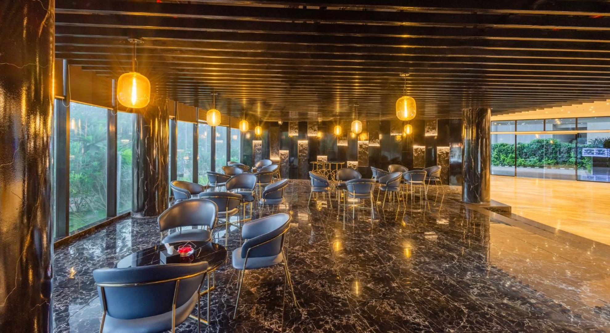 Fezinn Hotel - Best Wayanad Hotel In 2024 Kozhikode Luaran gambar