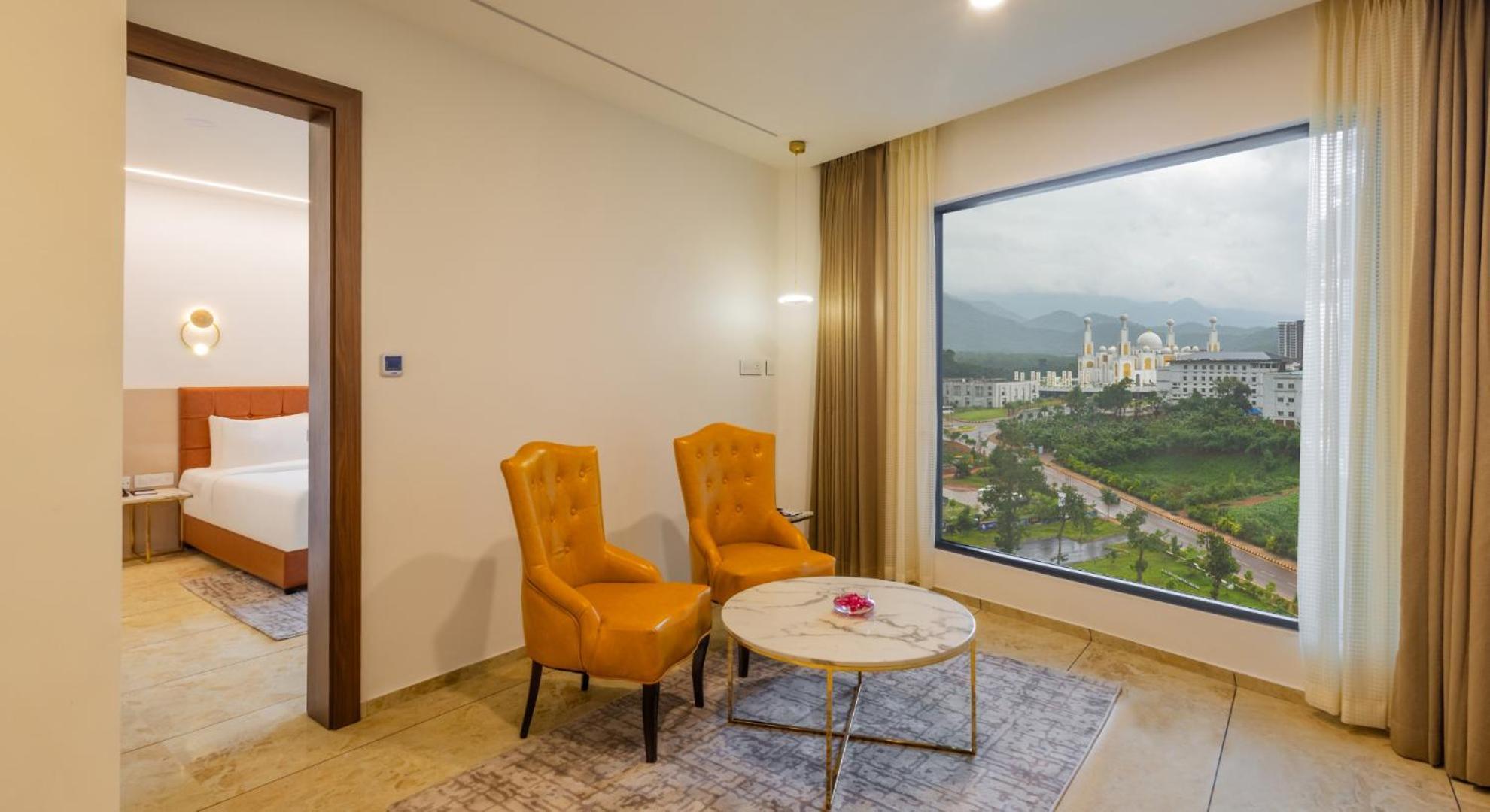 Fezinn Hotel - Best Wayanad Hotel In 2024 Kozhikode Luaran gambar