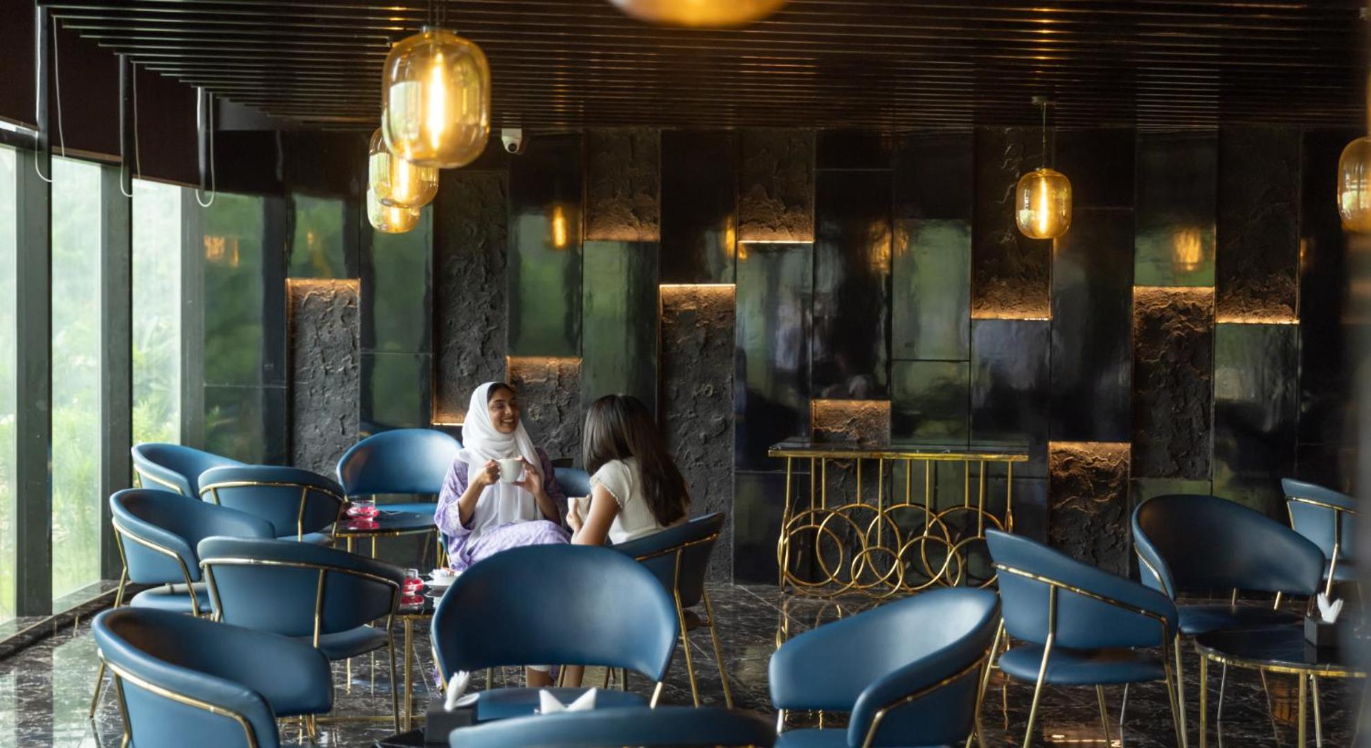 Fezinn Hotel - Best Wayanad Hotel In 2024 Kozhikode Luaran gambar